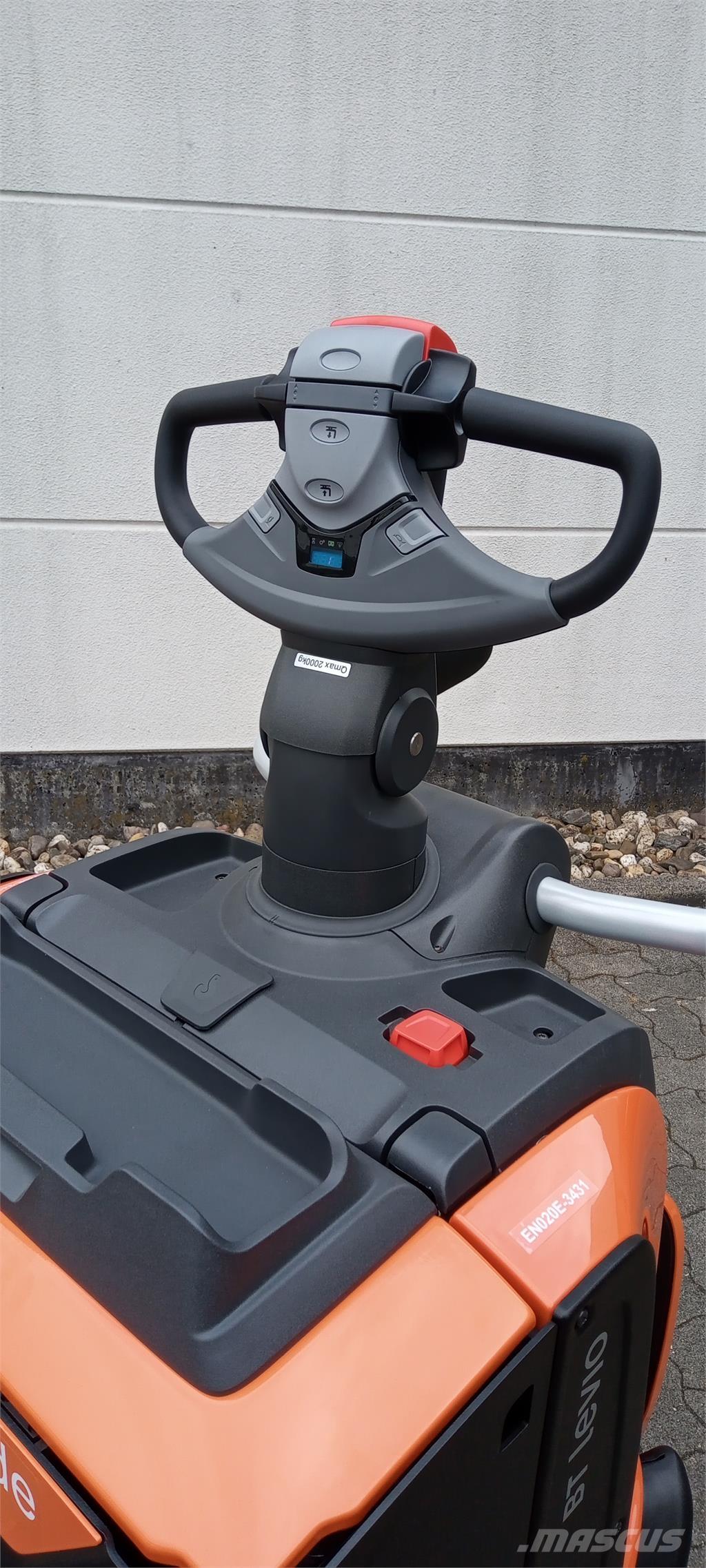 Toyota LPE200 Transpaleta manuala