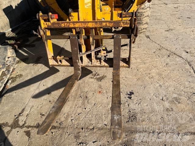 JCB 535-140 Stivuitoare telescopice