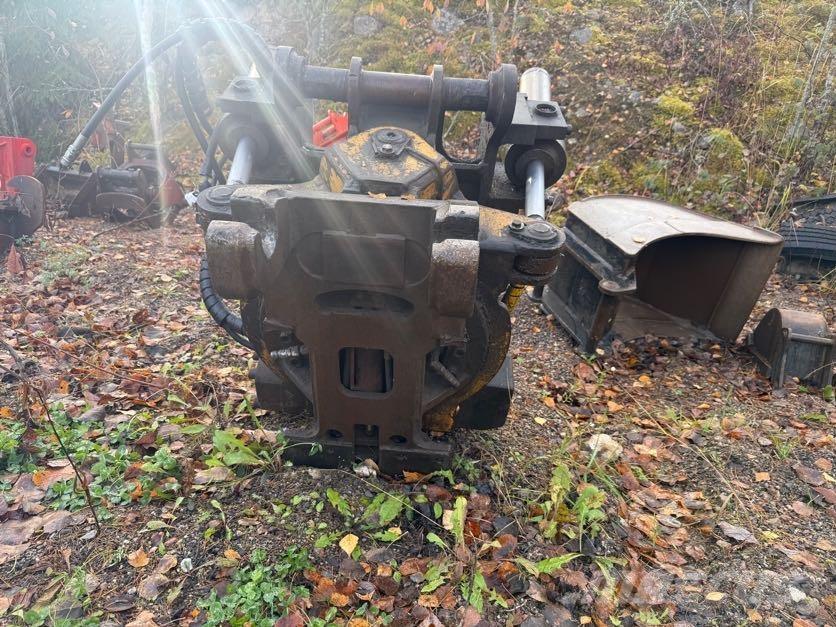 CASE CX210 Excavatoare pe șenile
