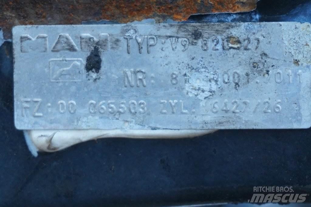 MAN V9-82L-27 Axe