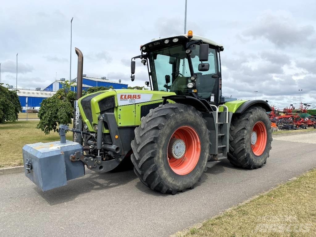 CLAAS Xerion 3800 Tractoare