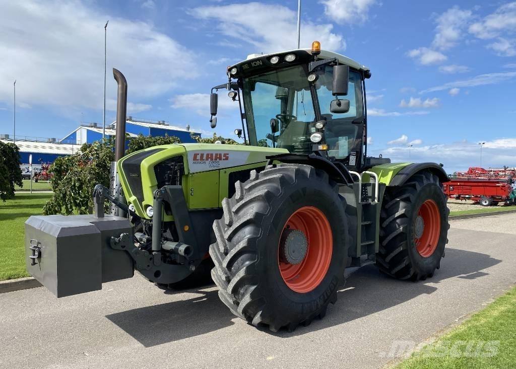 CLAAS Xerion 3800 Tractoare