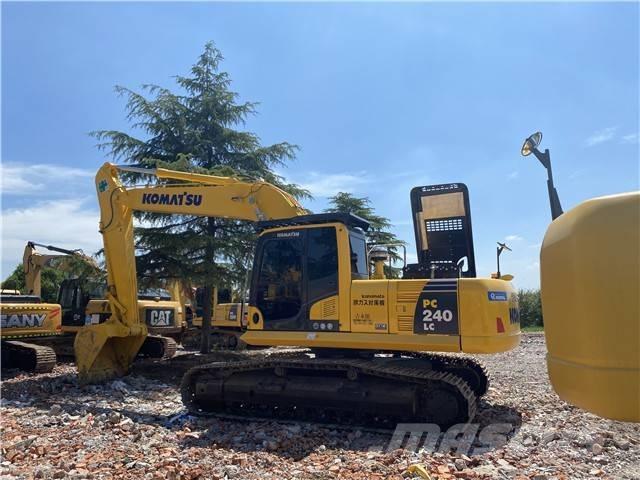 Komatsu PC 240-8 Excavatoare pe șenile
