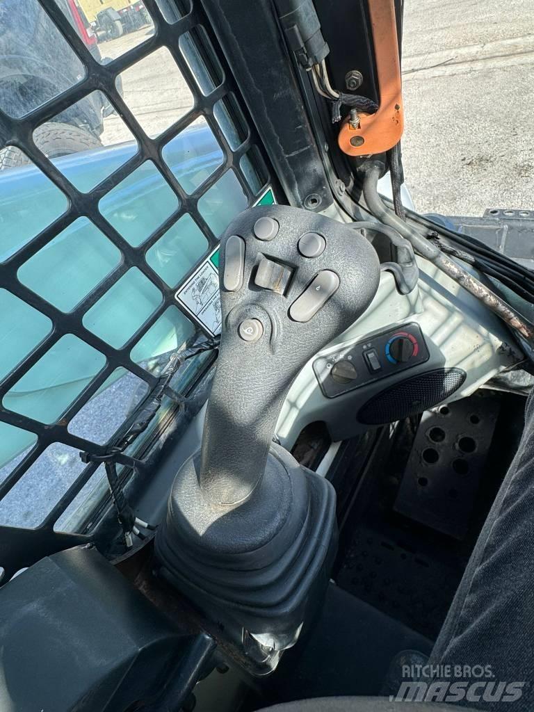 Bobcat S 770 Mini incarcator