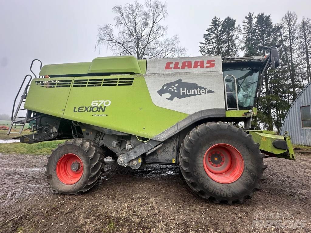 CLAAS Lexion 670 Combine de secerat