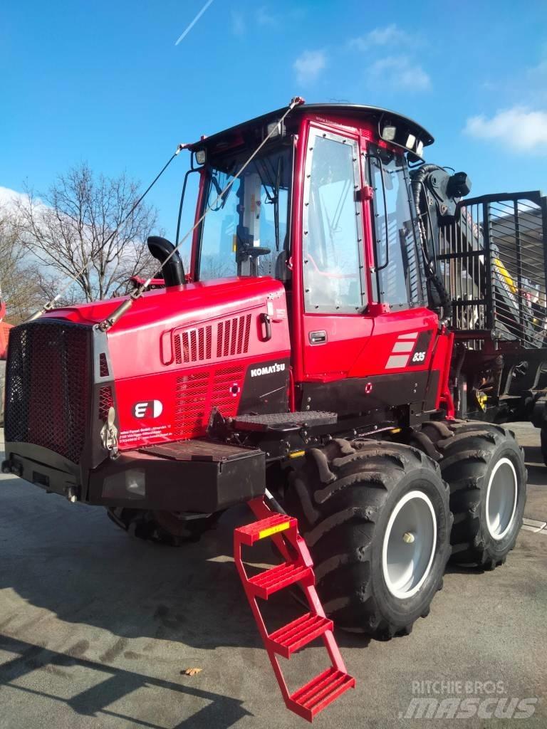 Komatsu 835 Transportoare