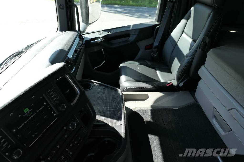 Scania G500B6x2NB Camion cu carlig de ridicare