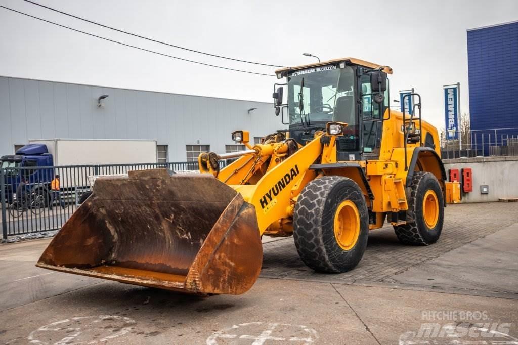 Hyundai HL955XT Incarcator pe pneuri