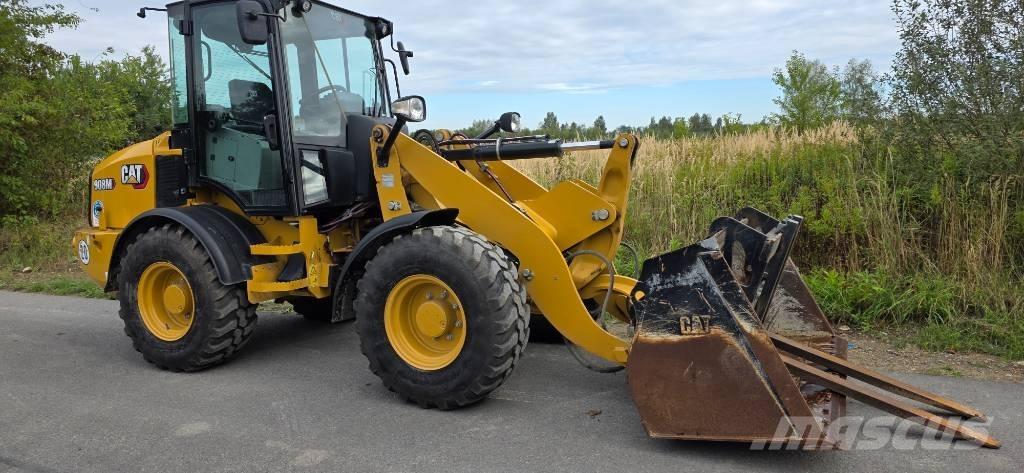 CAT 908M , 908 Incarcator pe pneuri