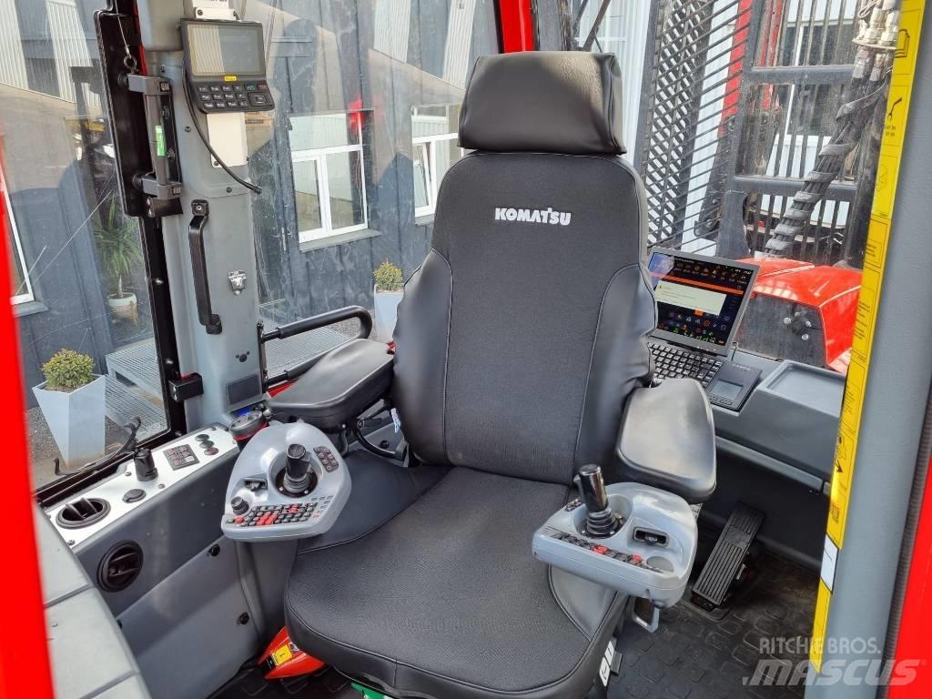 Komatsu 895 Transportoare