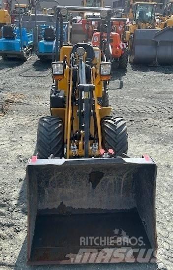 Schäffer 2428 SLT Incarcator pe pneuri