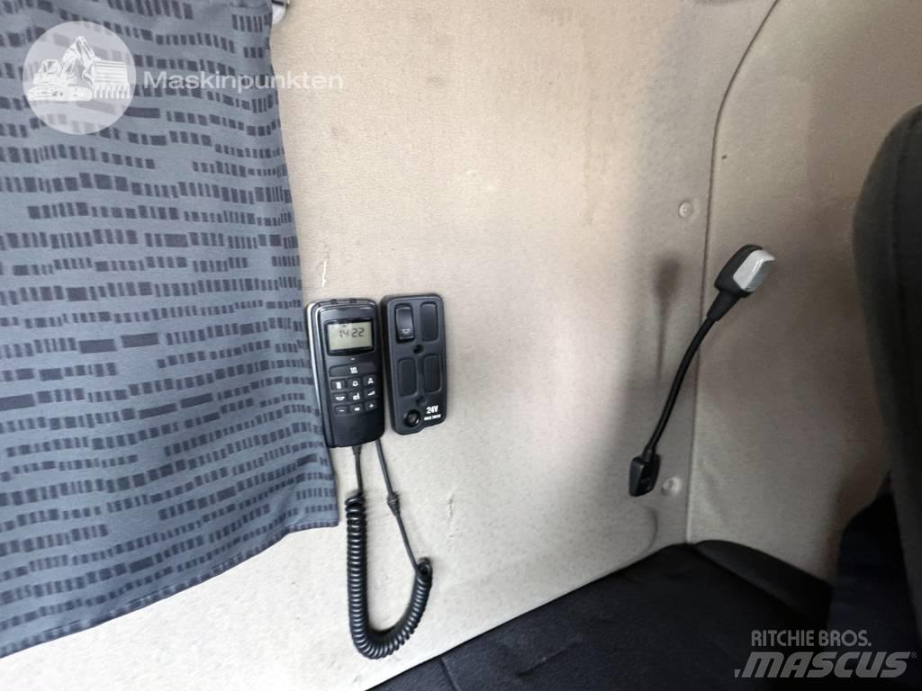 Scania R 420 LB Camion cu carlig de ridicare
