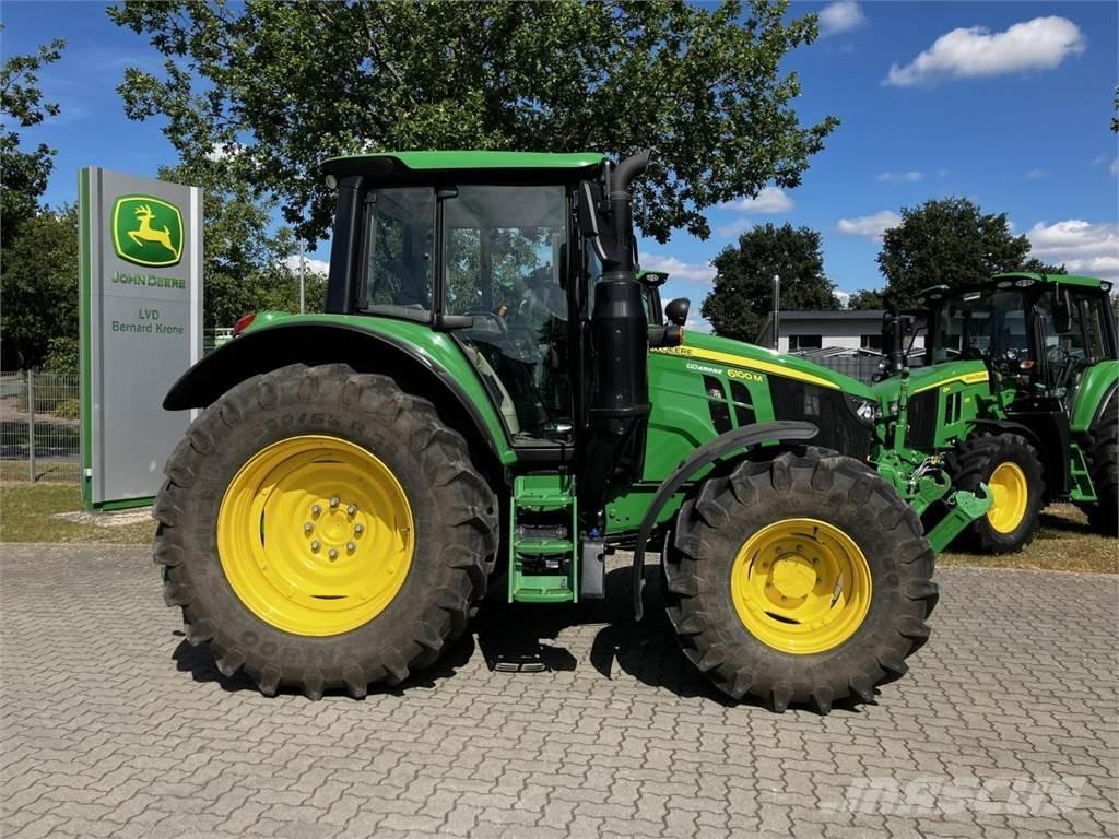John Deere 6100M Tractoare