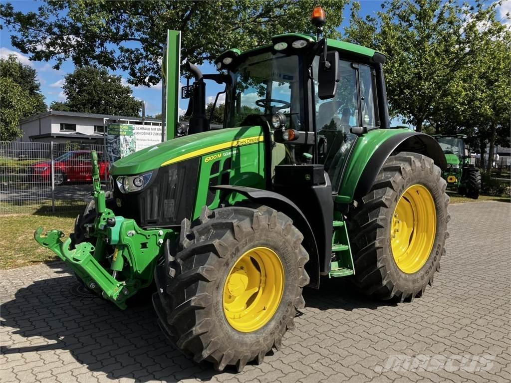 John Deere 6100M Tractoare