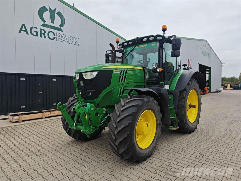 John Deere 6215R Tractoare