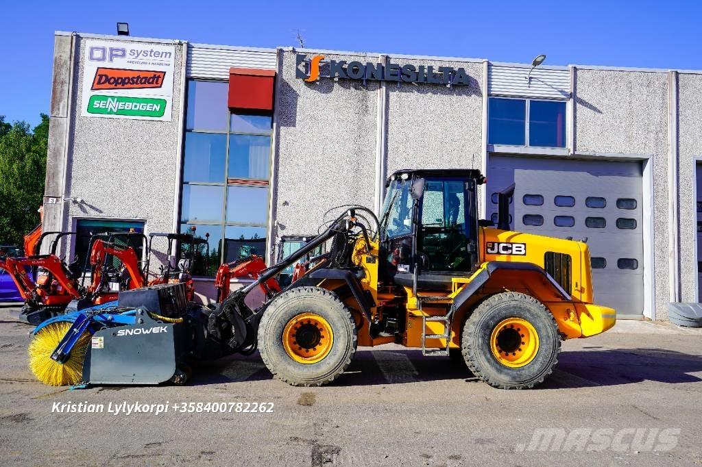 JCB 437HT Incarcator pe pneuri