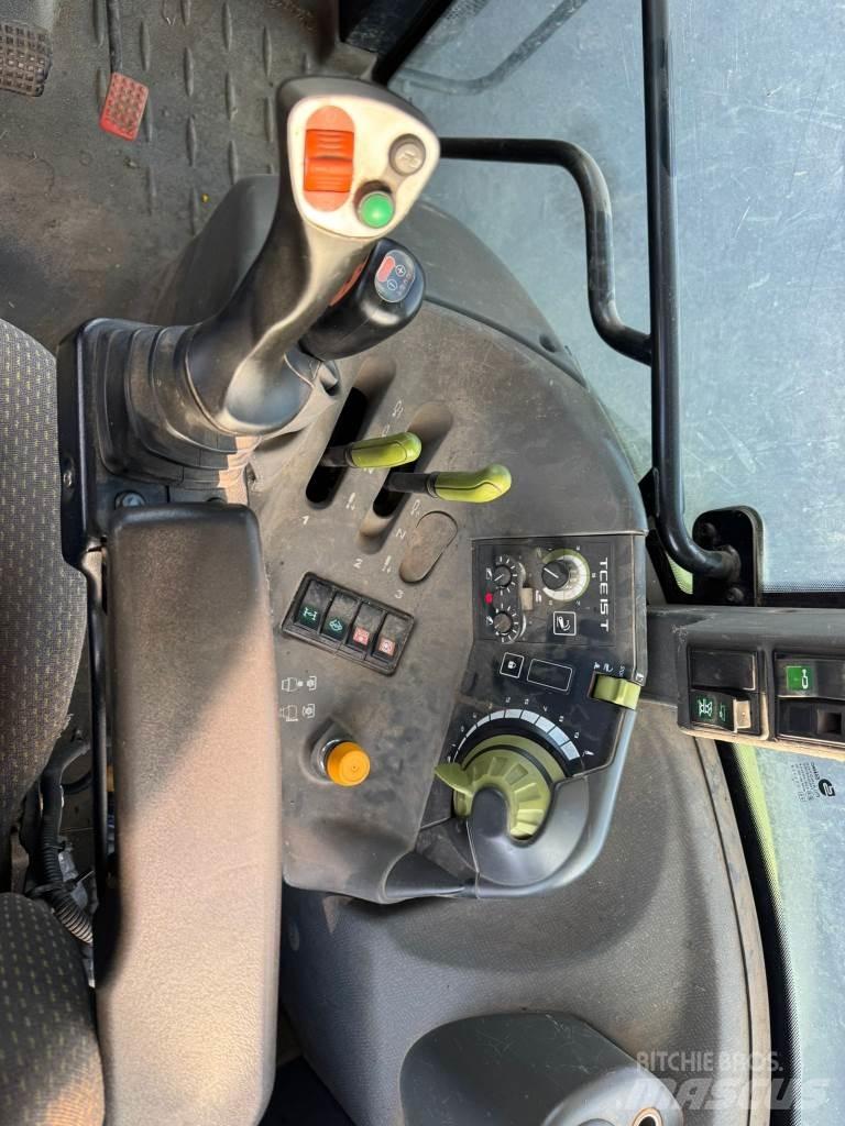 CLAAS ARION 420 Tractoare