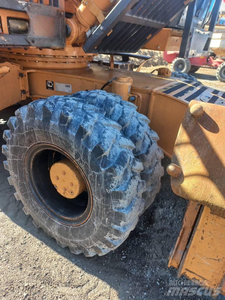 CASE 210WX Excavatoare cu roti