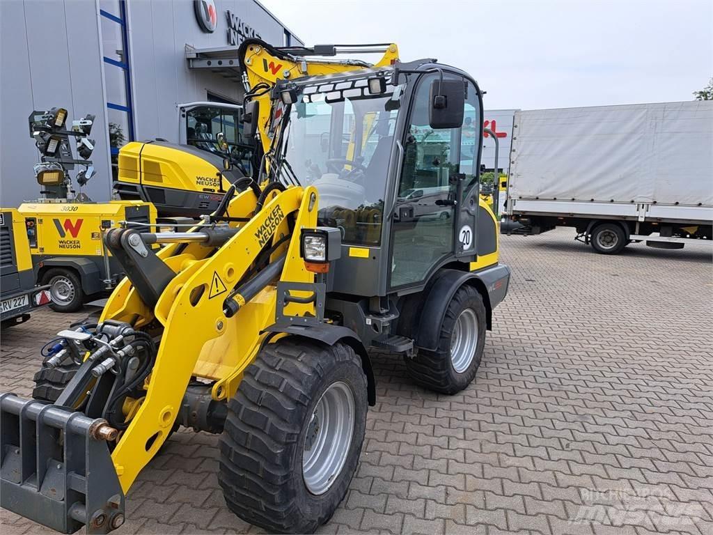 Wacker Neuson WL38 Incarcator pe pneuri