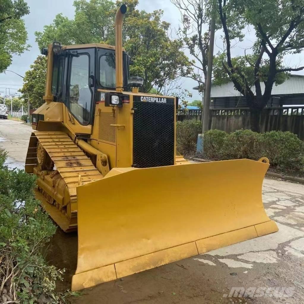 CAT D5M Buldozere pe senile