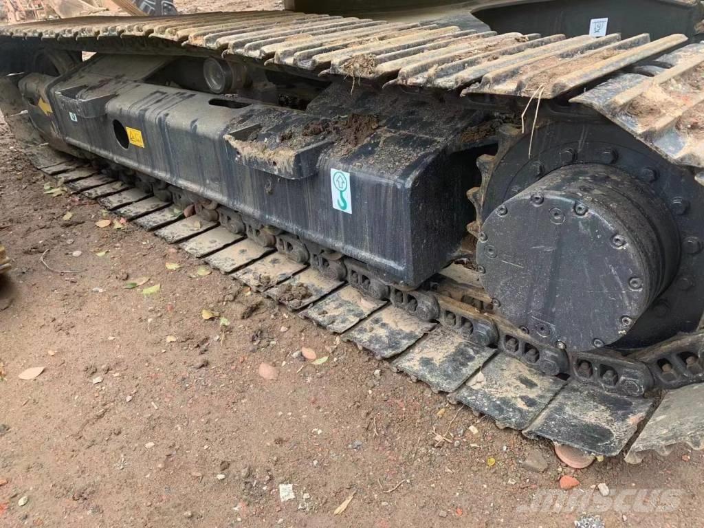 Komatsu PC 120 Excavatoare pe șenile
