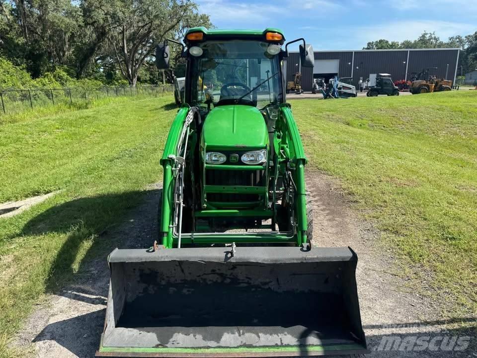 John Deere 3520 Tractoare