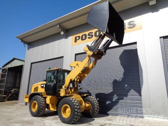 CAT 938M Incarcator pe pneuri