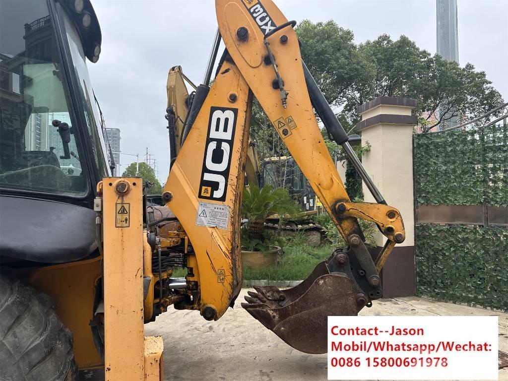 JCB 3 CX 4 T Buldoexcavatoare