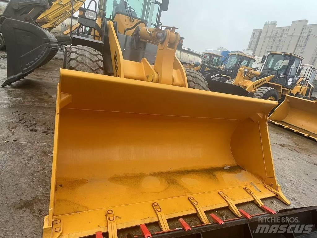 SDLG 958F Incarcator pe pneuri