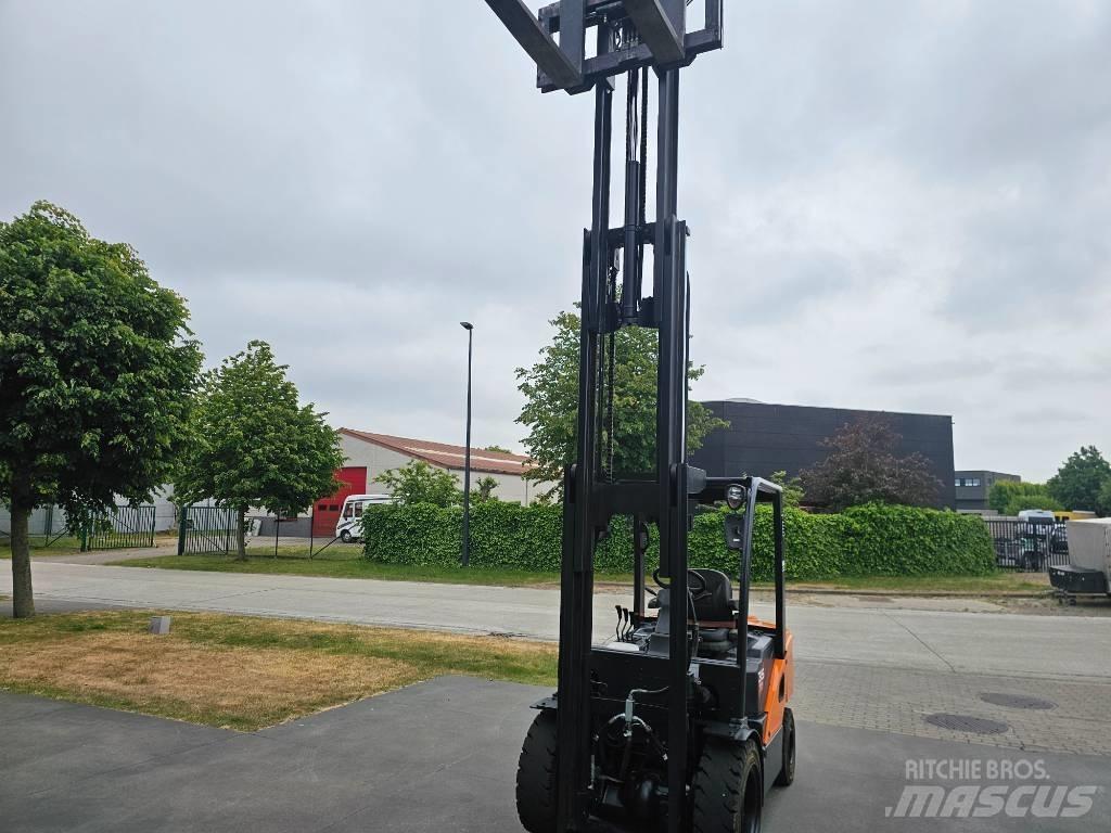 Doosan D 35 S-7 Stivuitor diesel