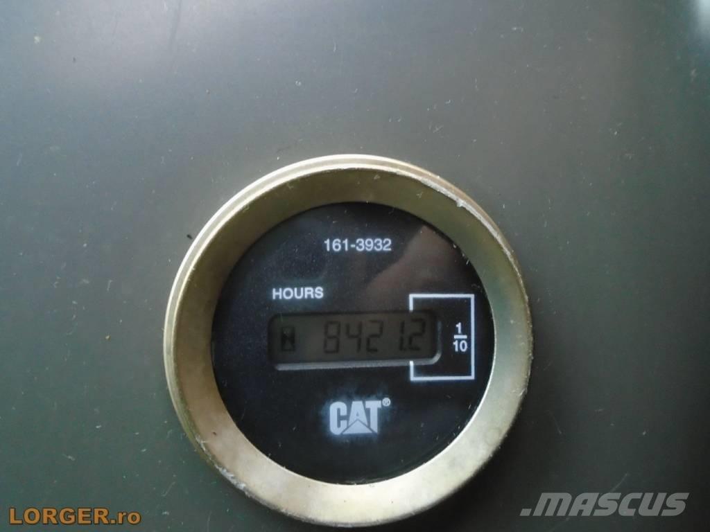 CAT 323 D Excavatoare pe șenile
