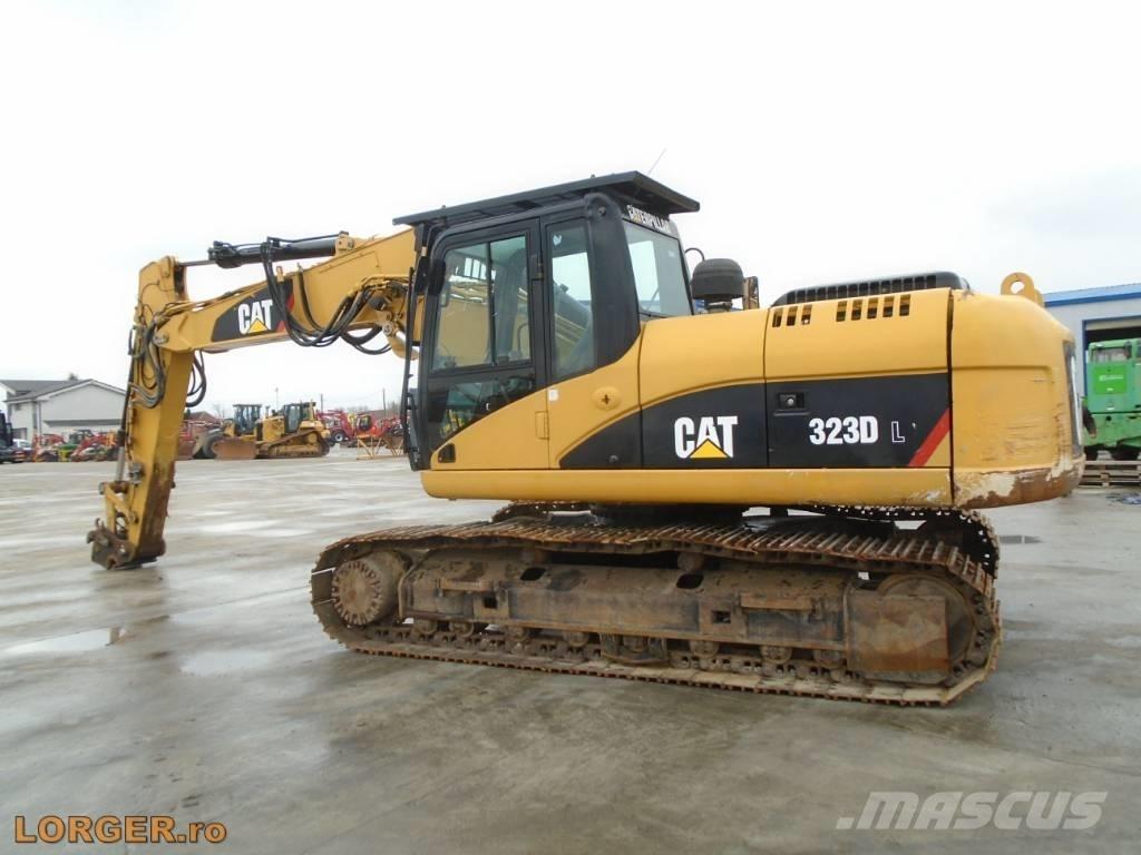 CAT 323 D Excavatoare pe șenile
