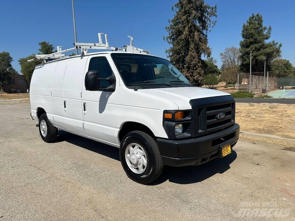 Ford E 250 Utilitara