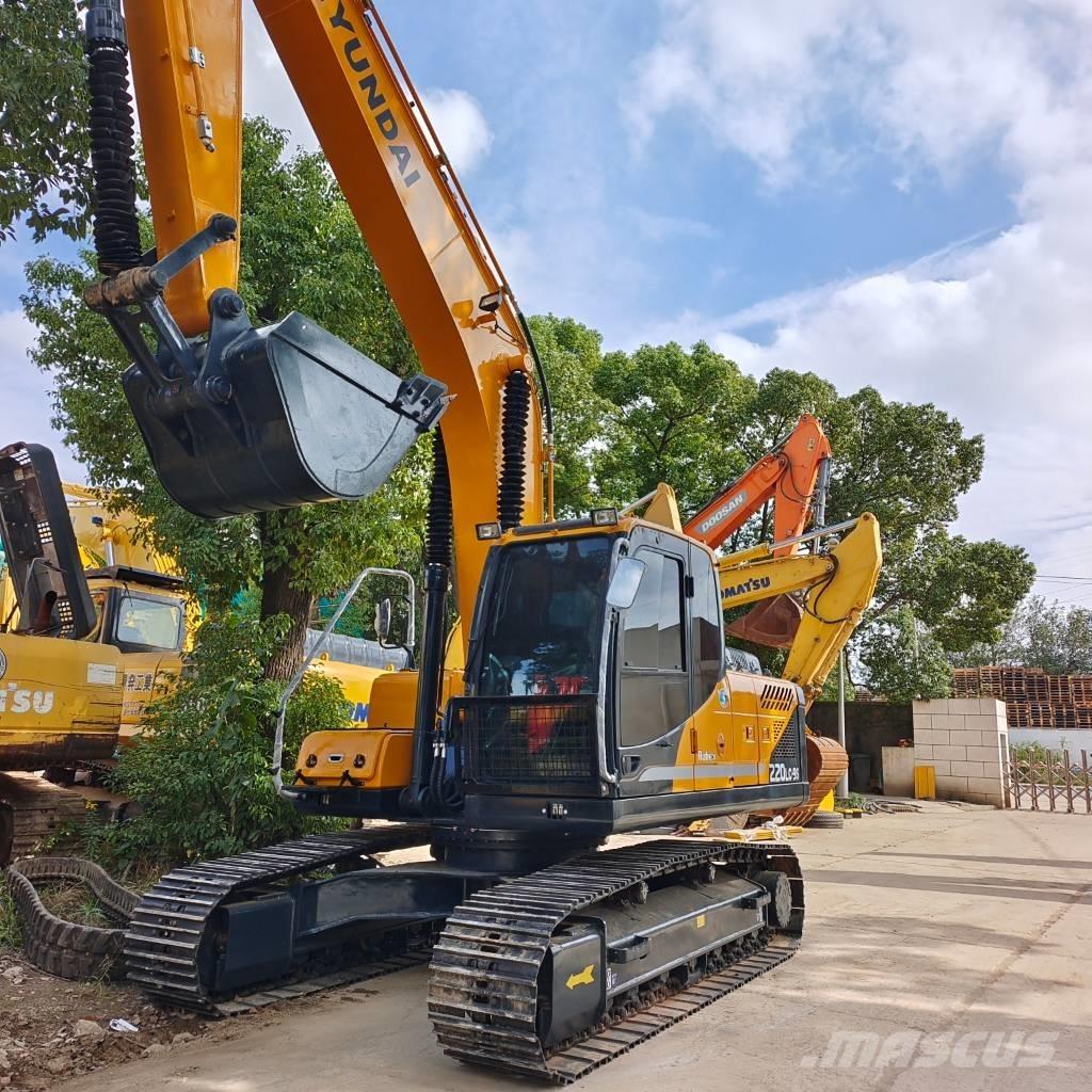 Hyundai 220 LC-9S Excavatoare pe șenile
