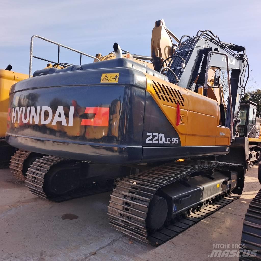 Hyundai 220LC-9S Excavatoare pe șenile
