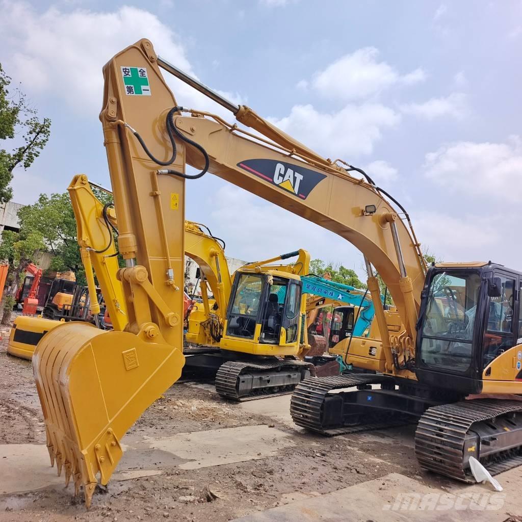 CAT 320 CL Excavatoare pe șenile
