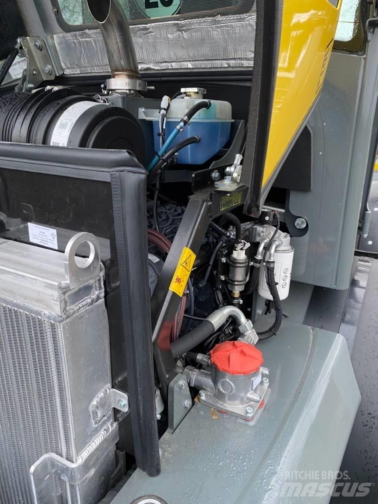 Wacker Neuson WL 52 Incarcator pe pneuri