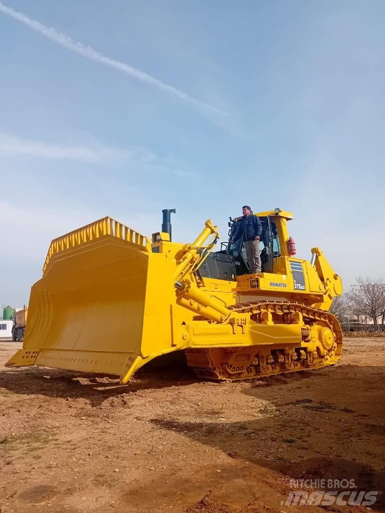 Komatsu D375AX Buldozere pe senile