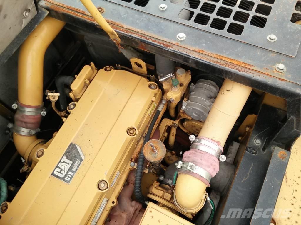 CAT 345 D L Excavatoare pe șenile
