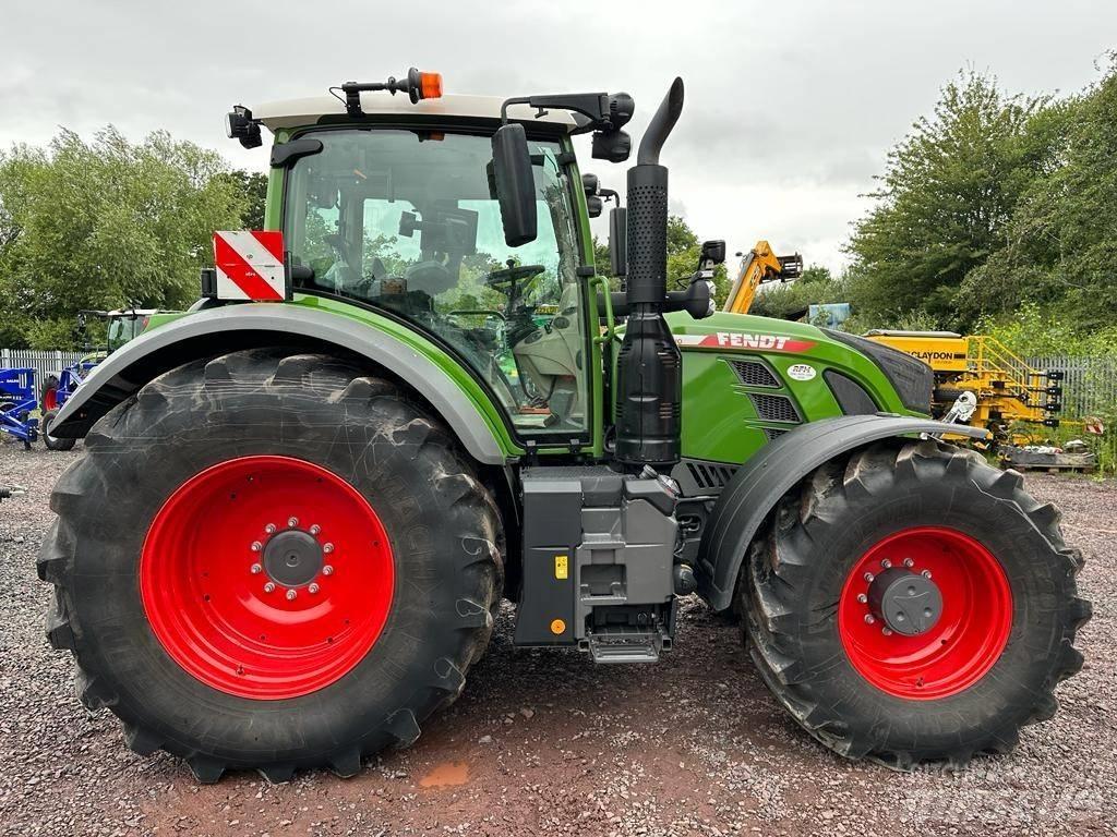 Fendt 724 Profi Plus Tractoare