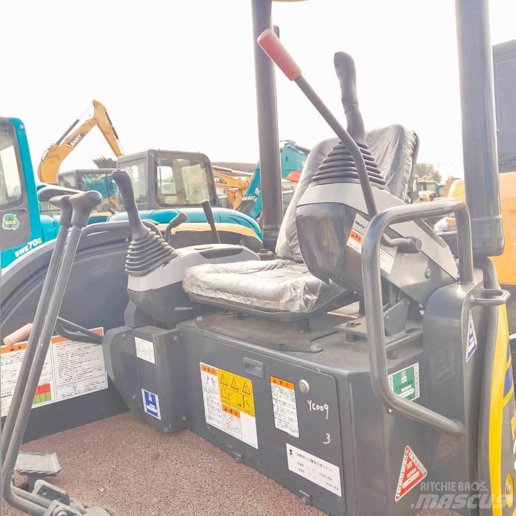 Komatsu PC30MR-3 Mini excavatoare < 7t