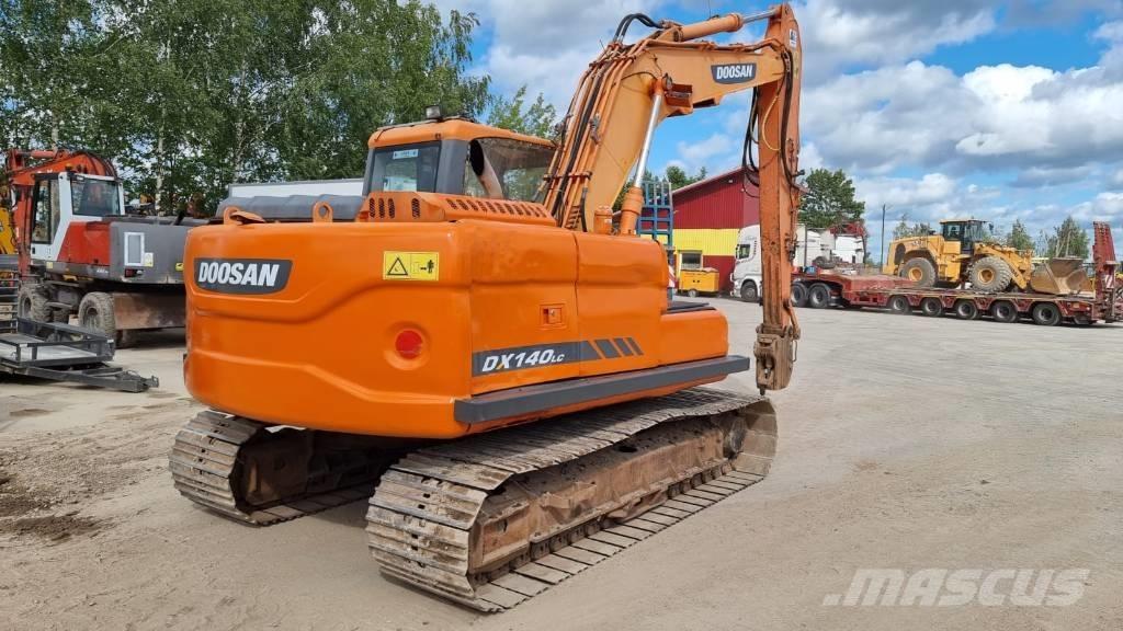 Doosan DX 140 LC-3 Excavatoare pe șenile
