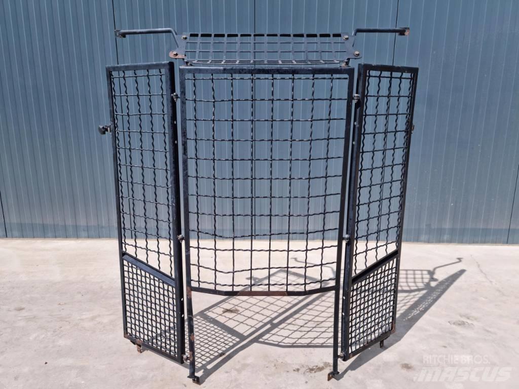 CAT 938K / 938M Cabine si interior