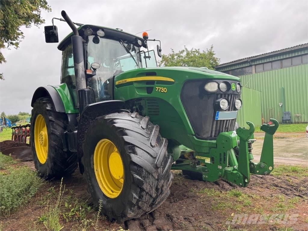 John Deere 7730 Tractoare