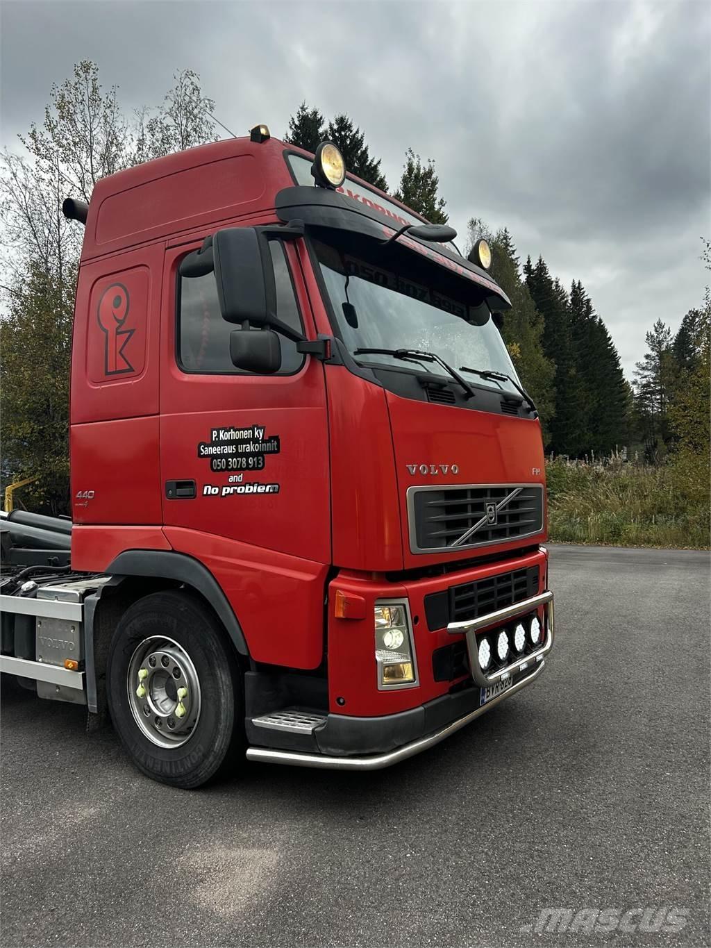Volvo FH440 Camion cu carlig de ridicare
