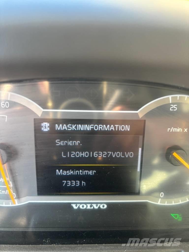 Volvo L 120 H Incarcator pe pneuri