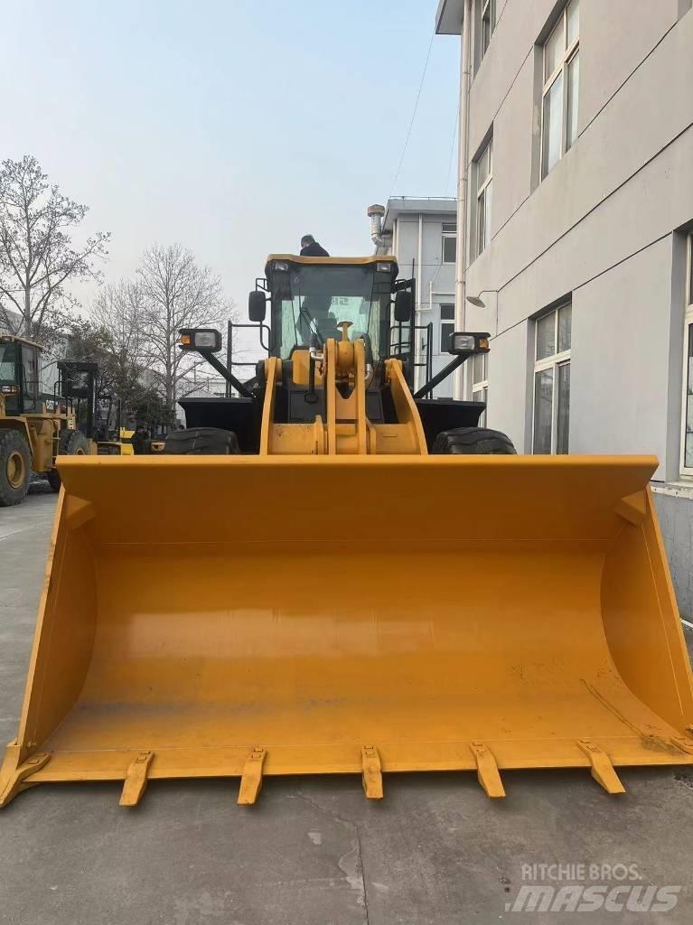 SDLG 958L Incarcator pe pneuri
