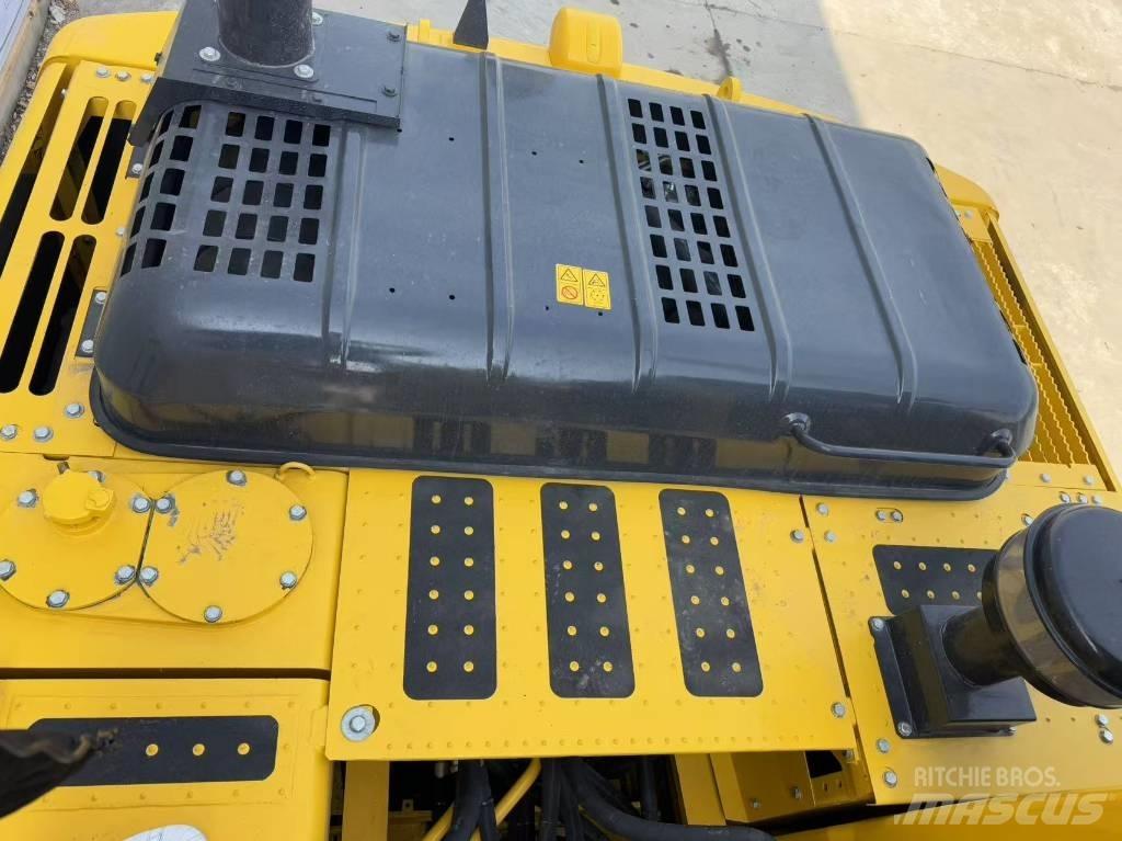 Komatsu PC 200-8N1 Excavatoare pe șenile
