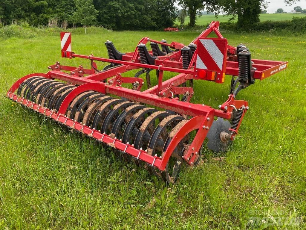 Horsch Terrano 3 FX Cultivatoare