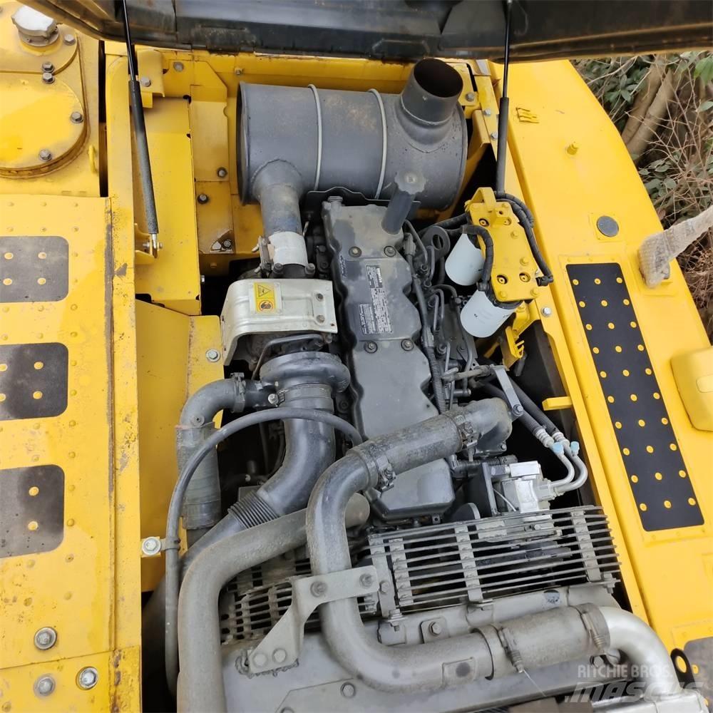 Komatsu PC 210 LC Excavatoare pe șenile
